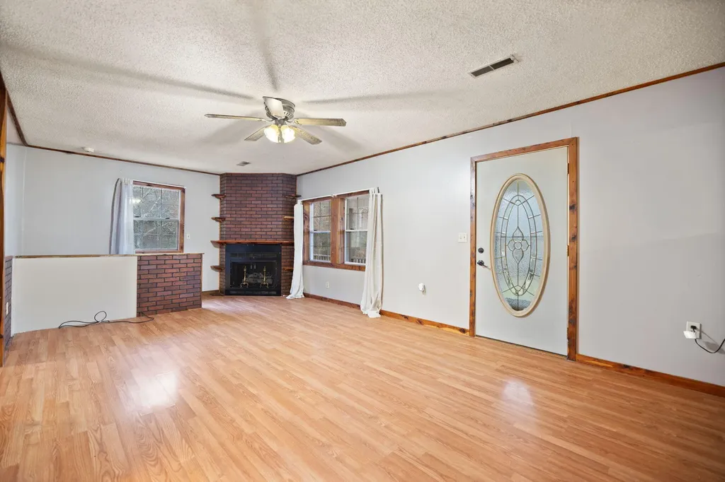 1324 Highway 399 Booneville KY 41314