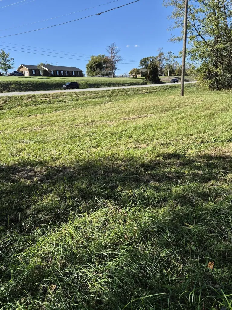 5400 Louisville Road Salvisa KY 40372