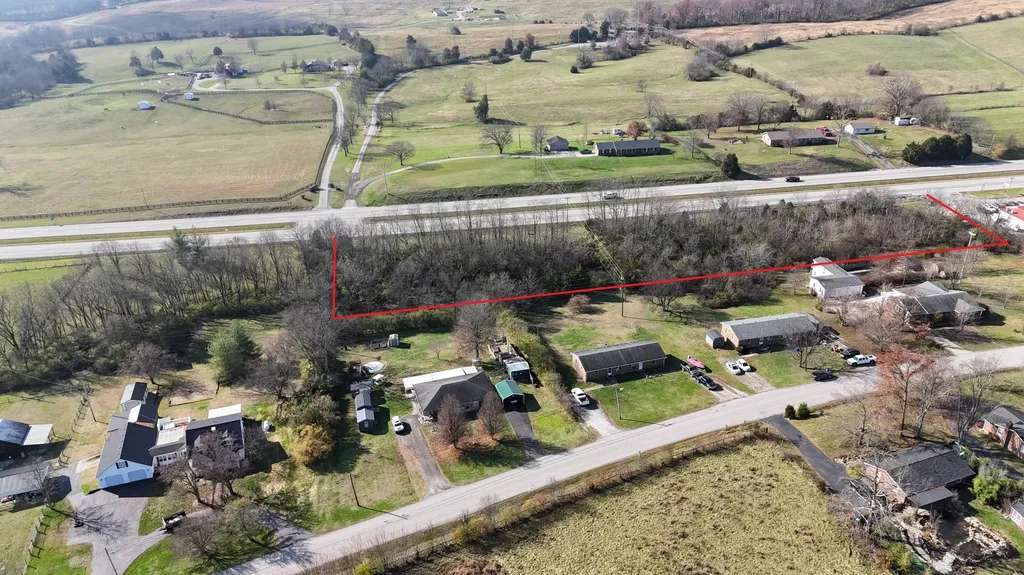 5400 Louisville Road Salvisa KY 40372