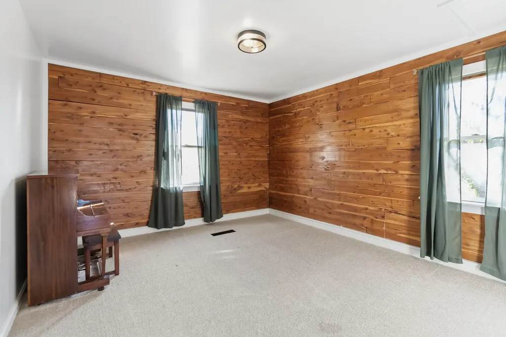 3895 Ky Highway 518 Hustonville KY 40437