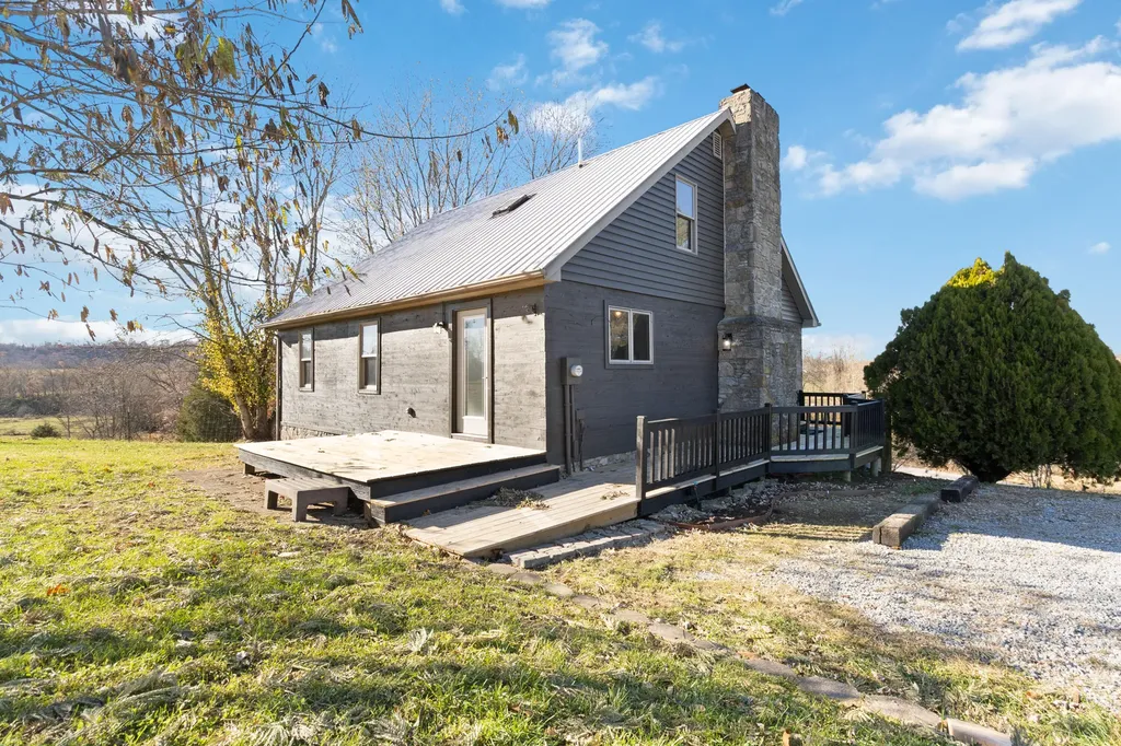 3895 Ky Highway 518 Hustonville KY 40437