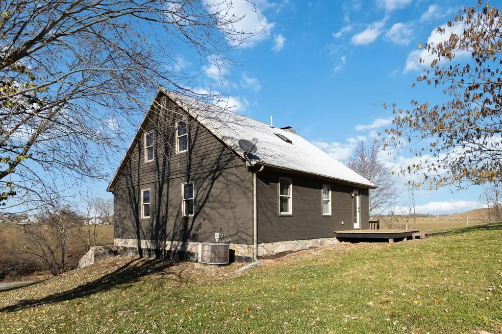 3895 Ky Highway 518 Hustonville KY 40437