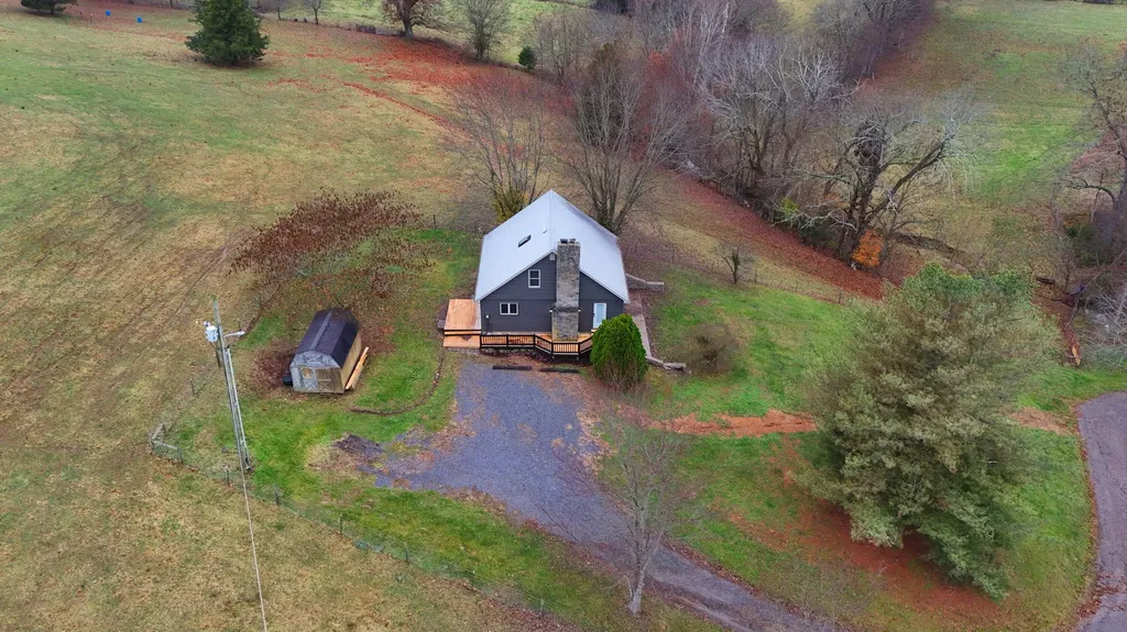 3895 Ky Highway 518 Hustonville KY 40437