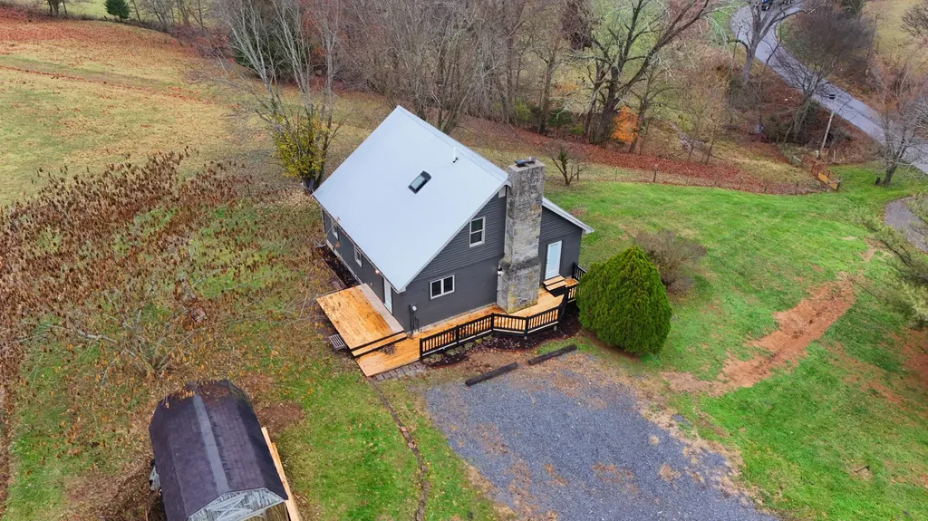 3895 Ky Highway 518 Hustonville KY 40437