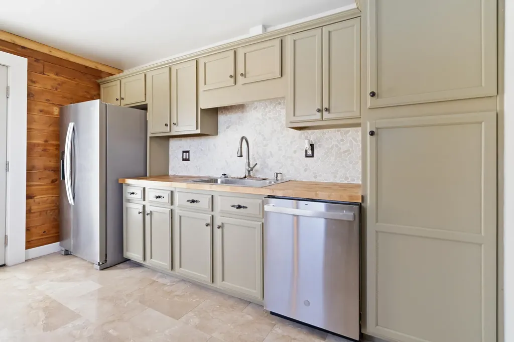3895 Ky Highway 518 Hustonville KY 40437