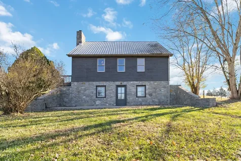 3895 Ky Highway 518 Hustonville KY 40437
