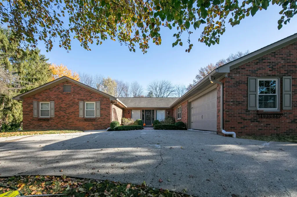 2051 Bridgeport Drive Lexington KY 40502