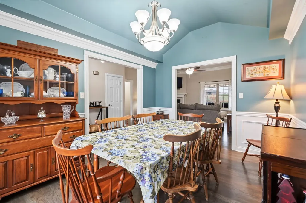 3032 Woodfield Circle Richmond KY 40475