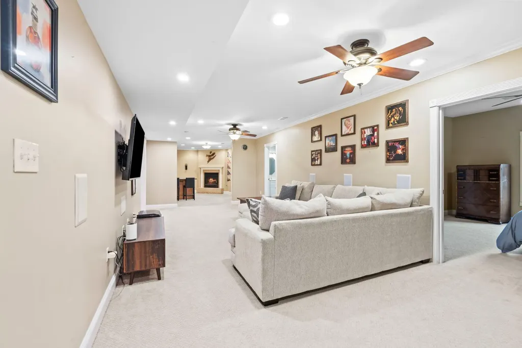 3032 Woodfield Circle Richmond KY 40475