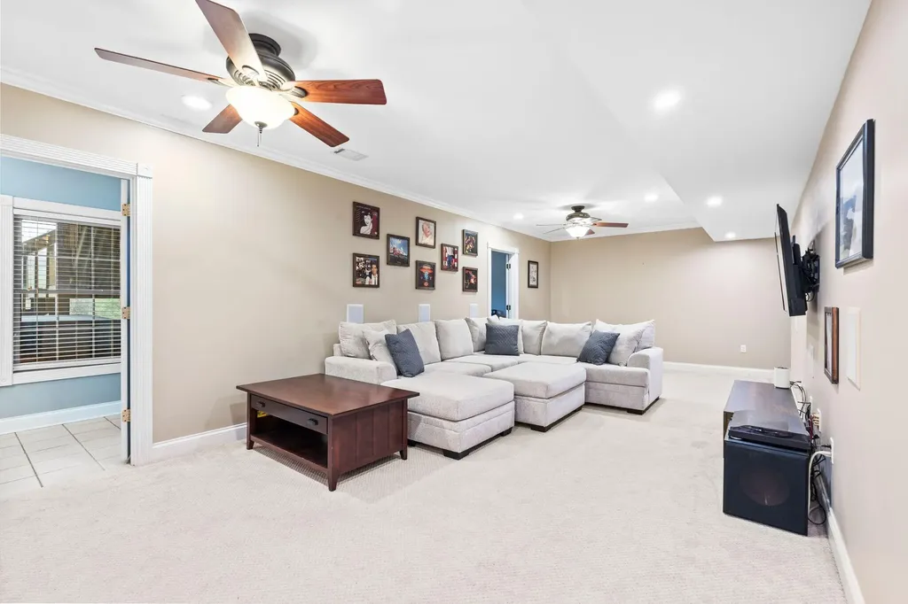 3032 Woodfield Circle Richmond KY 40475