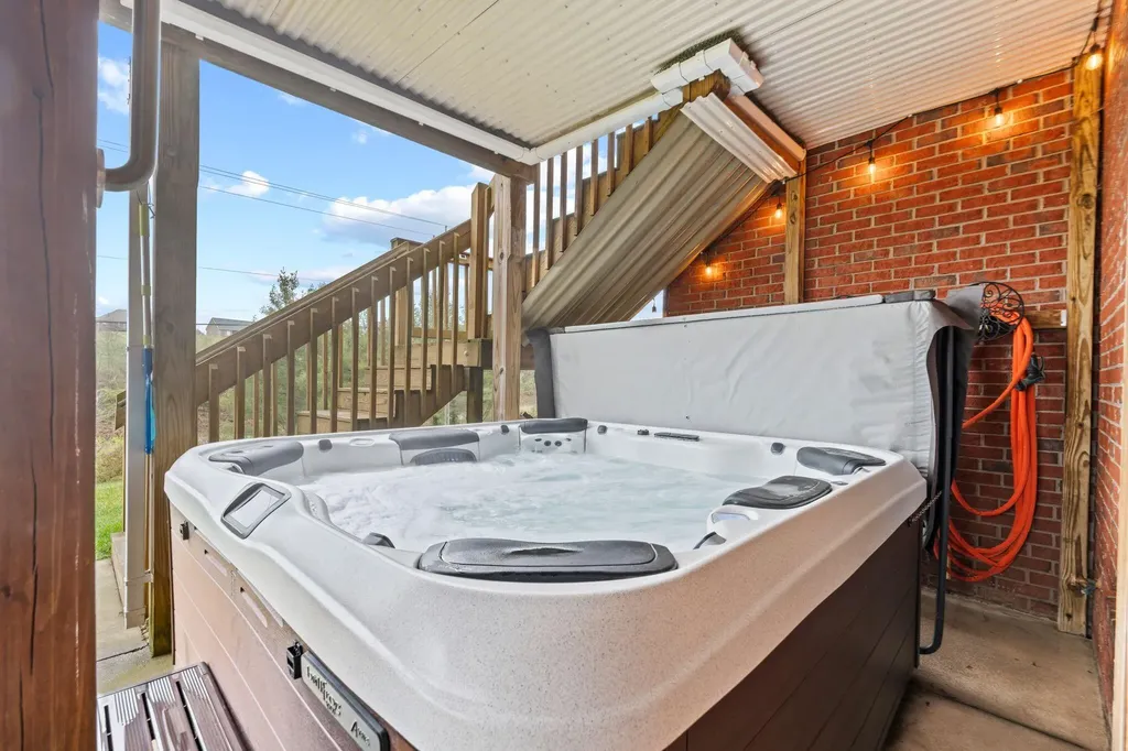 3032 Woodfield Circle Richmond KY 40475