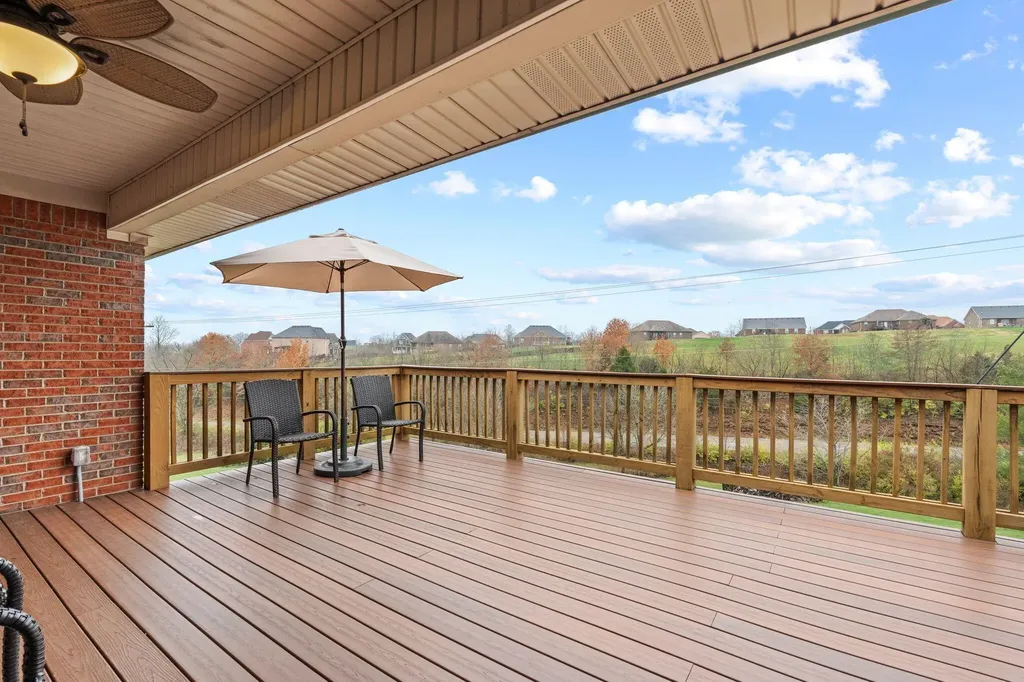 3032 Woodfield Circle Richmond KY 40475