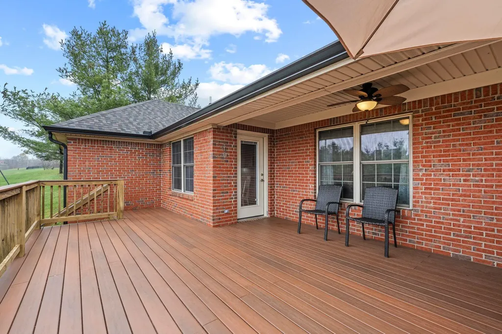 3032 Woodfield Circle Richmond KY 40475