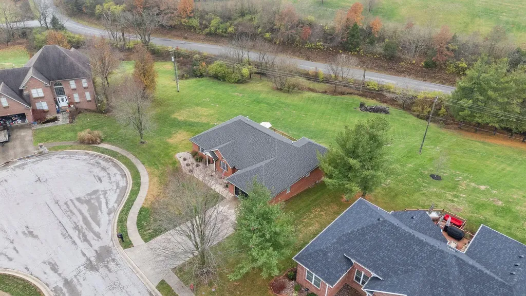 3032 Woodfield Circle Richmond KY 40475