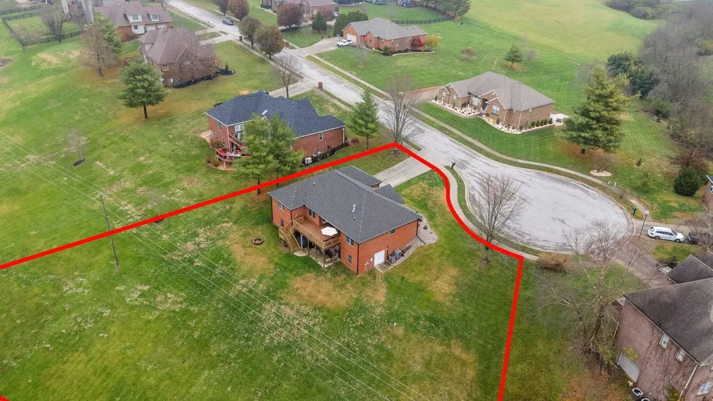 3032 Woodfield Circle Richmond KY 40475