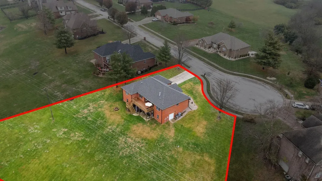 3032 Woodfield Circle Richmond KY 40475