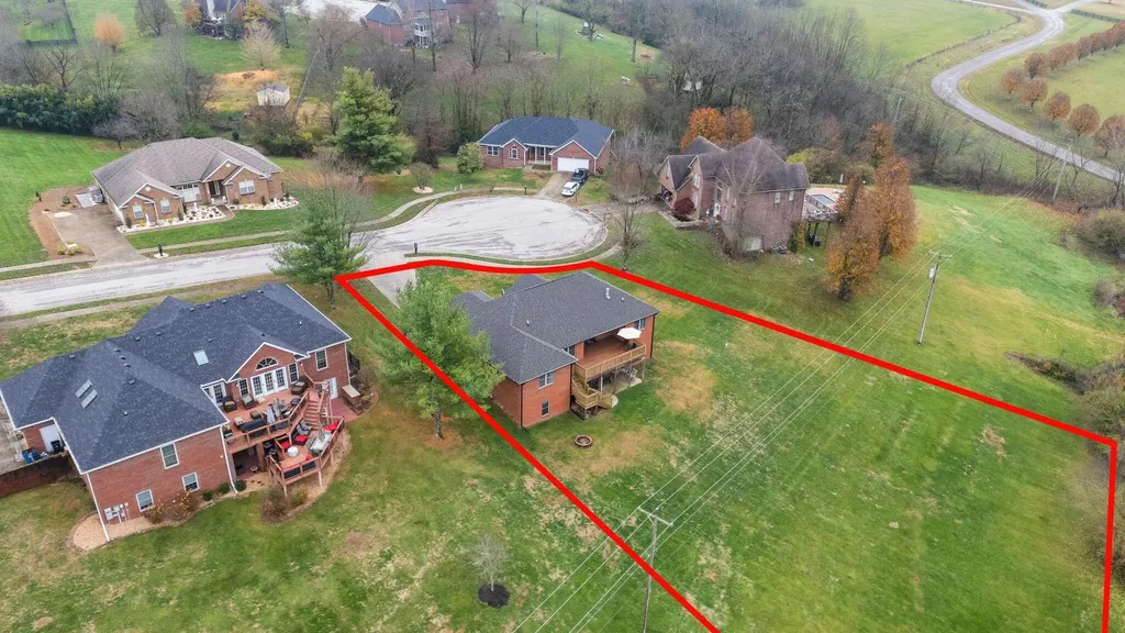 3032 Woodfield Circle Richmond KY 40475