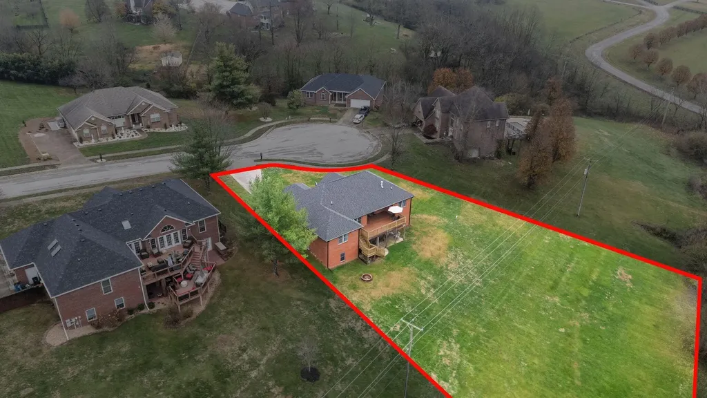 3032 Woodfield Circle Richmond KY 40475