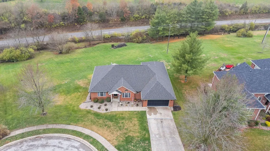 3032 Woodfield Circle Richmond KY 40475