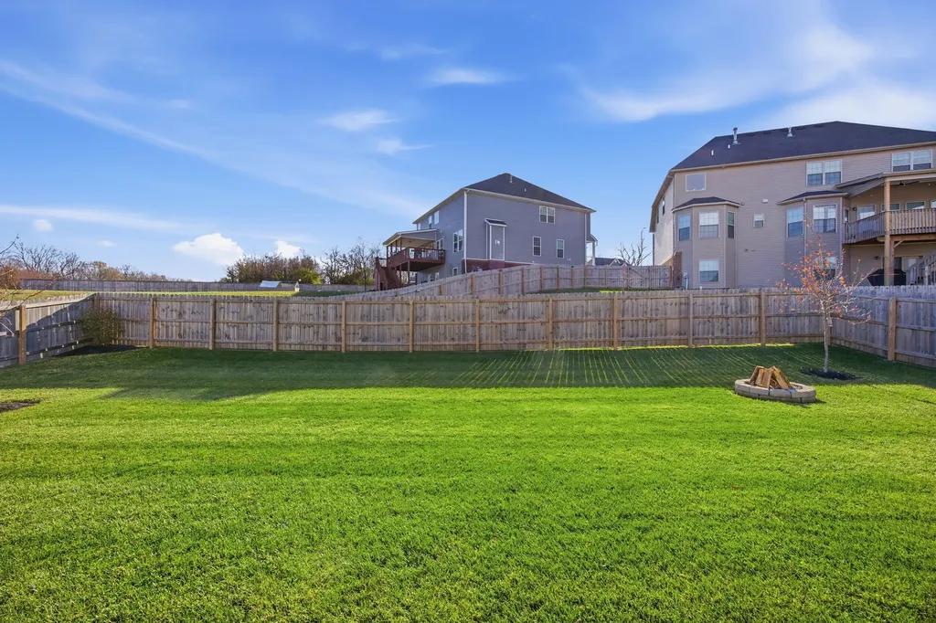 109 Blackthorn Drive Nicholasville KY 40356