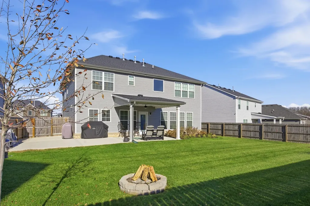 109 Blackthorn Drive Nicholasville KY 40356