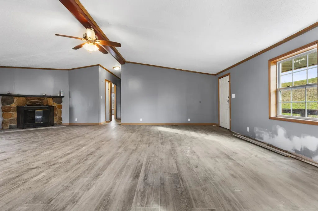 64 Becky Jane Road Frenchburg KY 40322