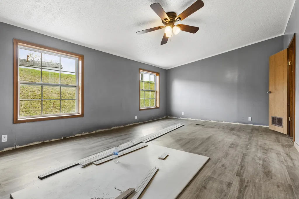 64 Becky Jane Road Frenchburg KY 40322
