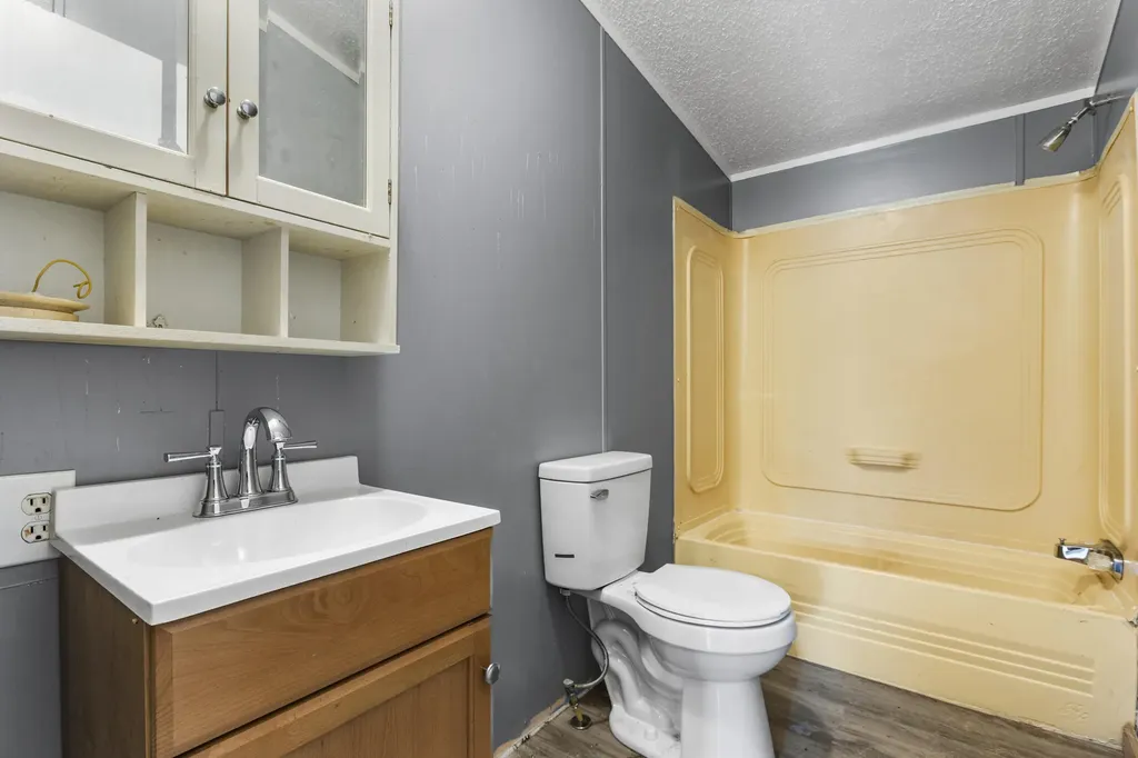 64 Becky Jane Road Frenchburg KY 40322