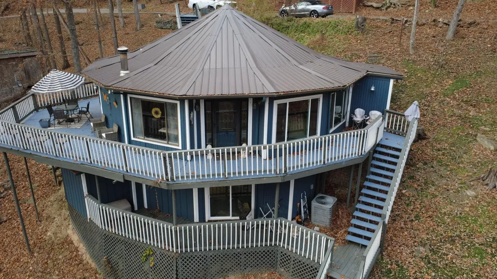 658 Lakeview Village Drive Prestonsburg KY 41653