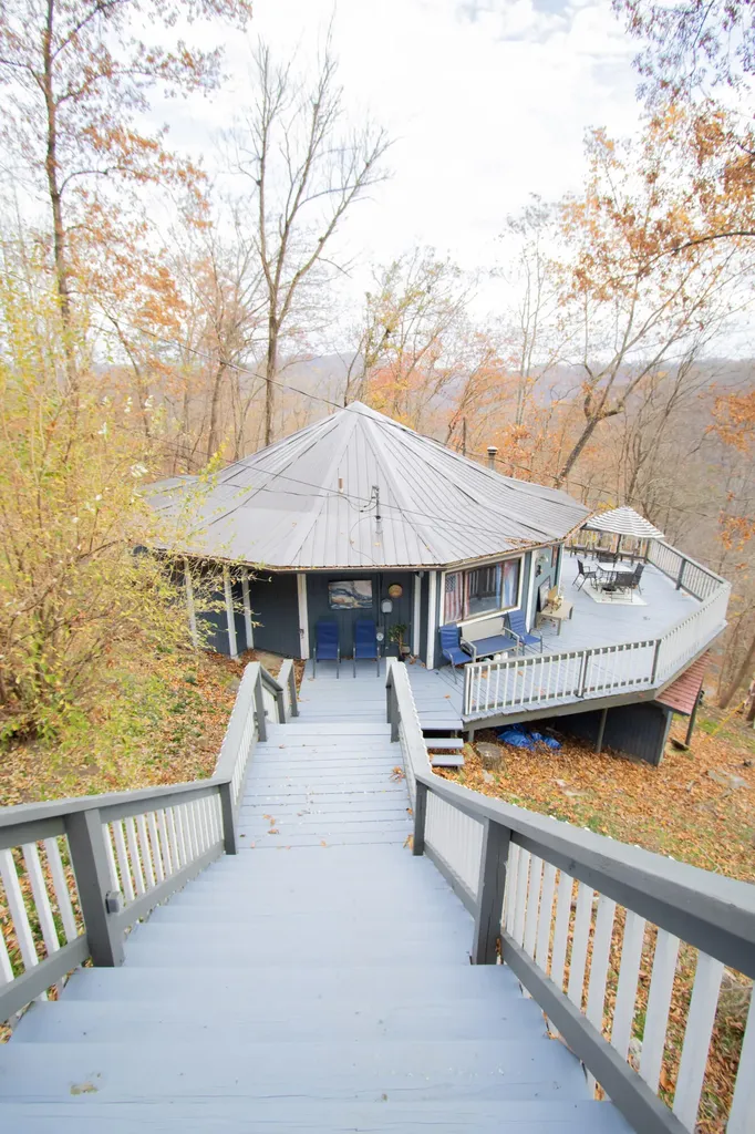 658 Lakeview Village Drive Prestonsburg KY 41653
