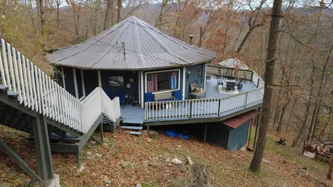 658 Lakeview Village Drive Prestonsburg KY 41653