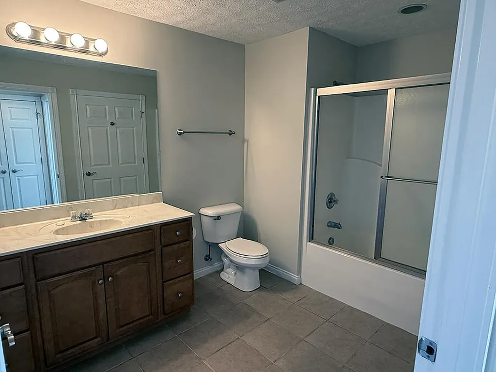 441 Deer Lake Place Bronston KY 42518