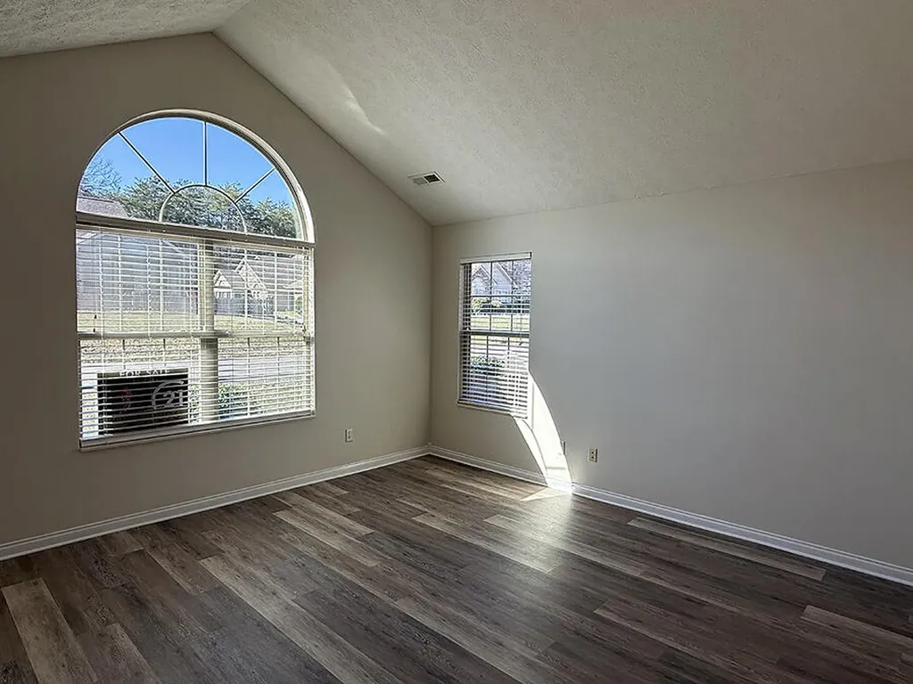 441 Deer Lake Place Bronston KY 42518