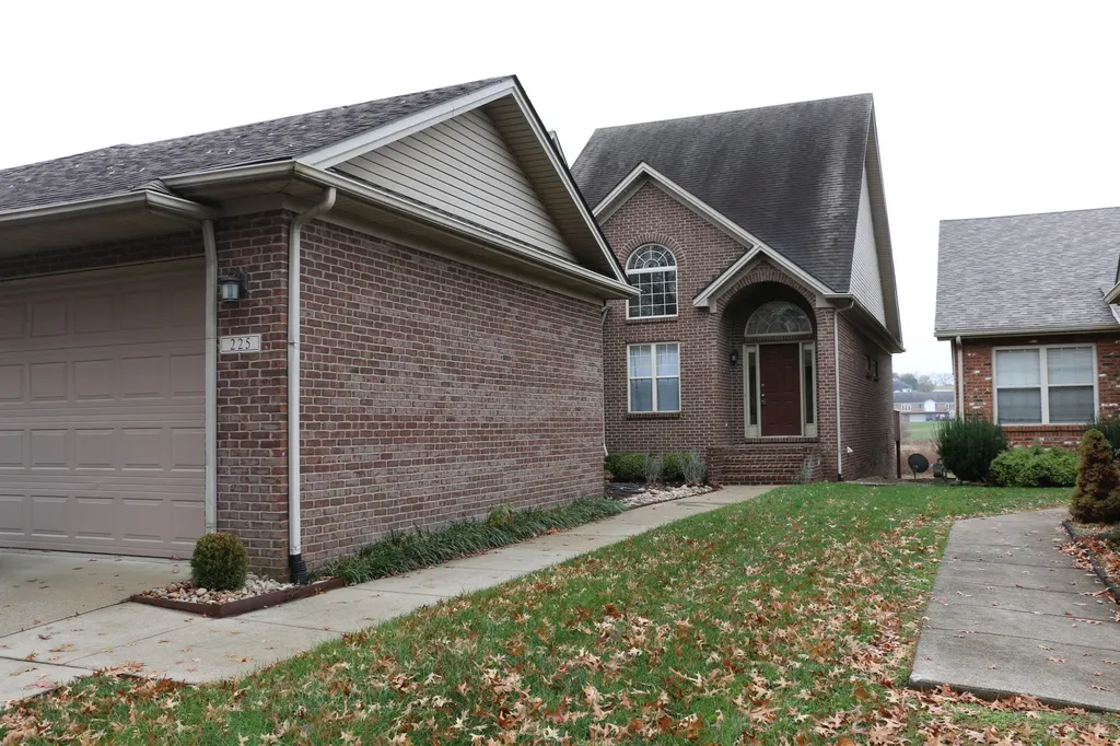 225 Plantations Drive Winchester KY 40391