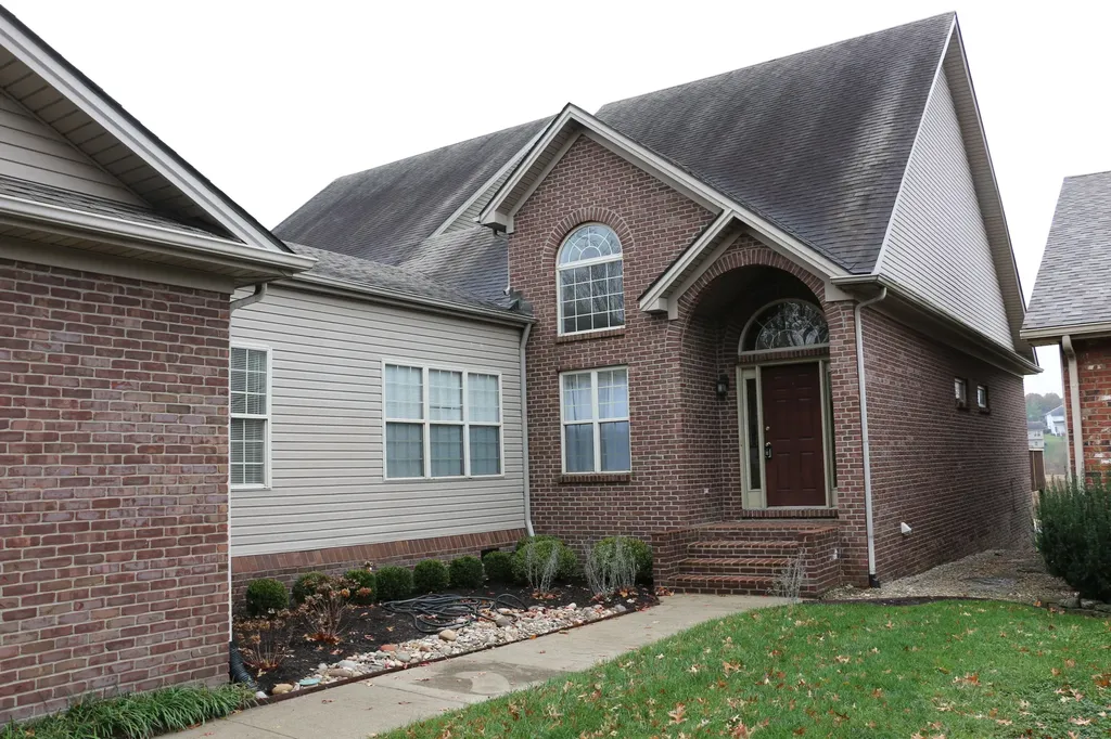 225 Plantations Drive Winchester KY 40391
