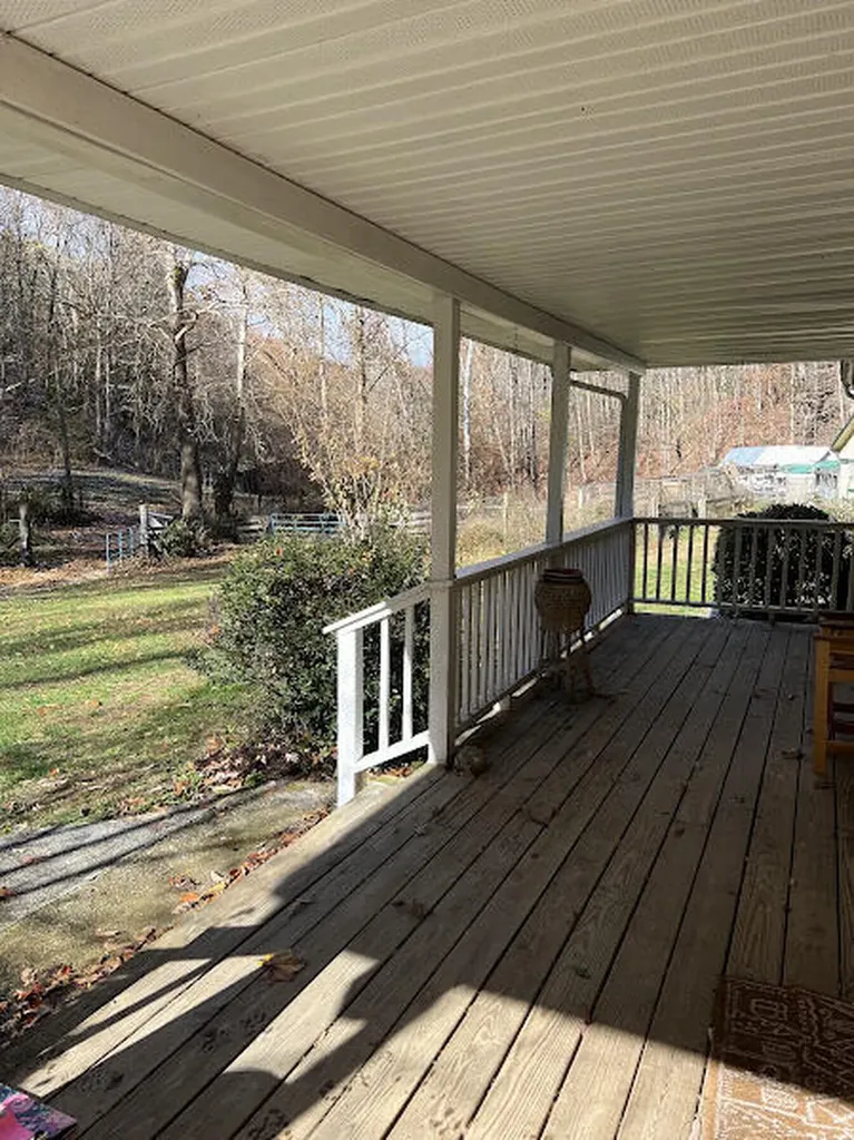 293 Liza Allen Road Berea KY 40403