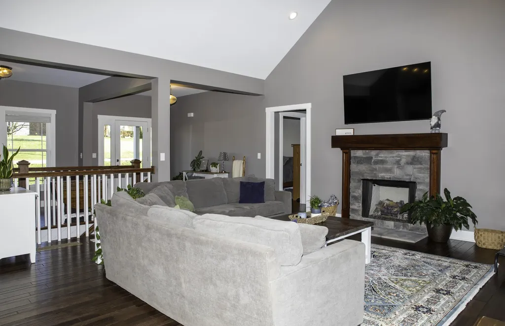 256 Cold Springs Drive Harrodsburg KY 40330