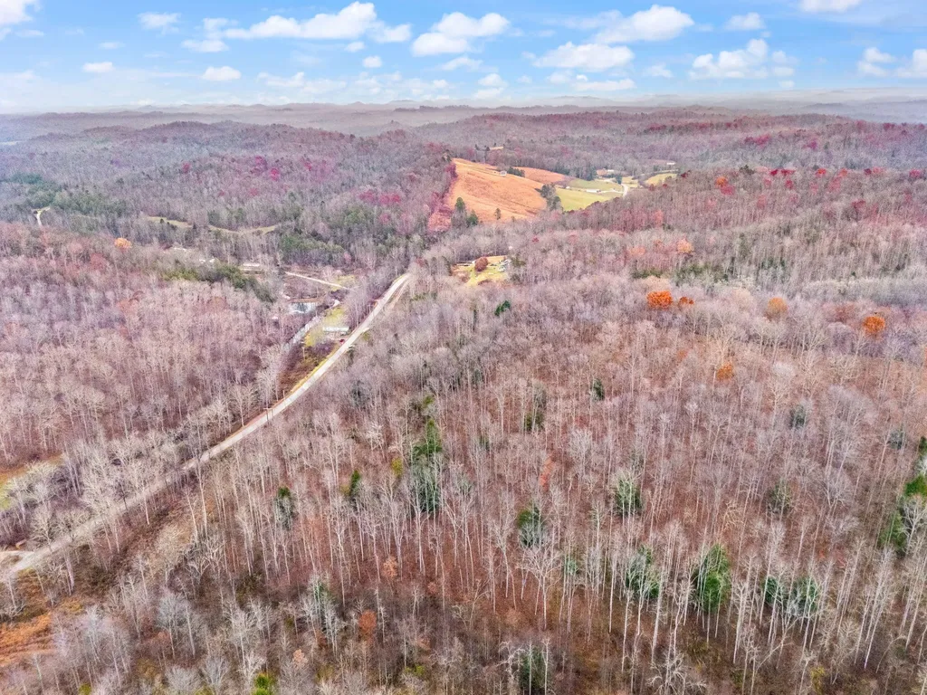 68 Acre Highway 1709 Tyner KY 40486