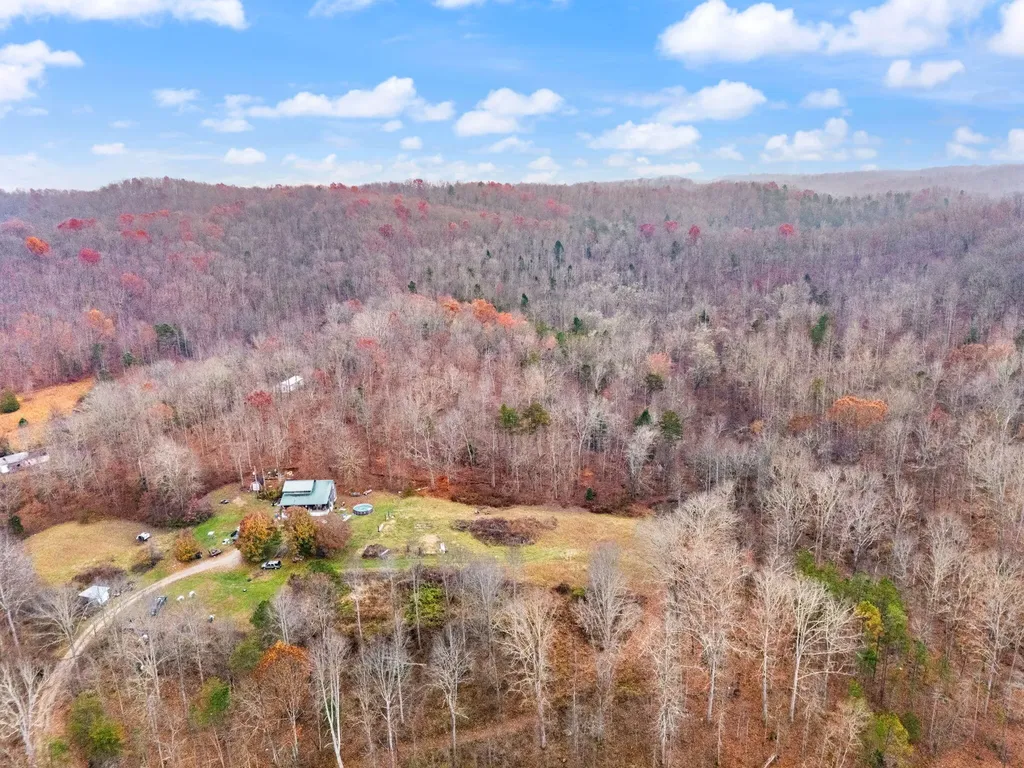 68 Acre Highway 1709 Tyner KY 40486