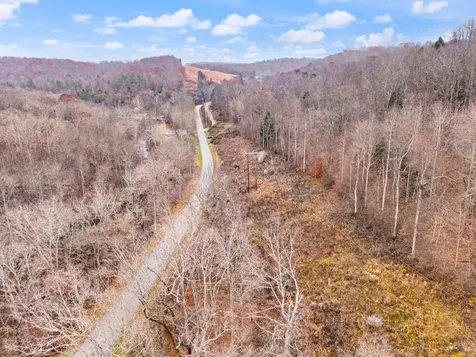 68 Acre Highway 1709 Tyner KY 40486