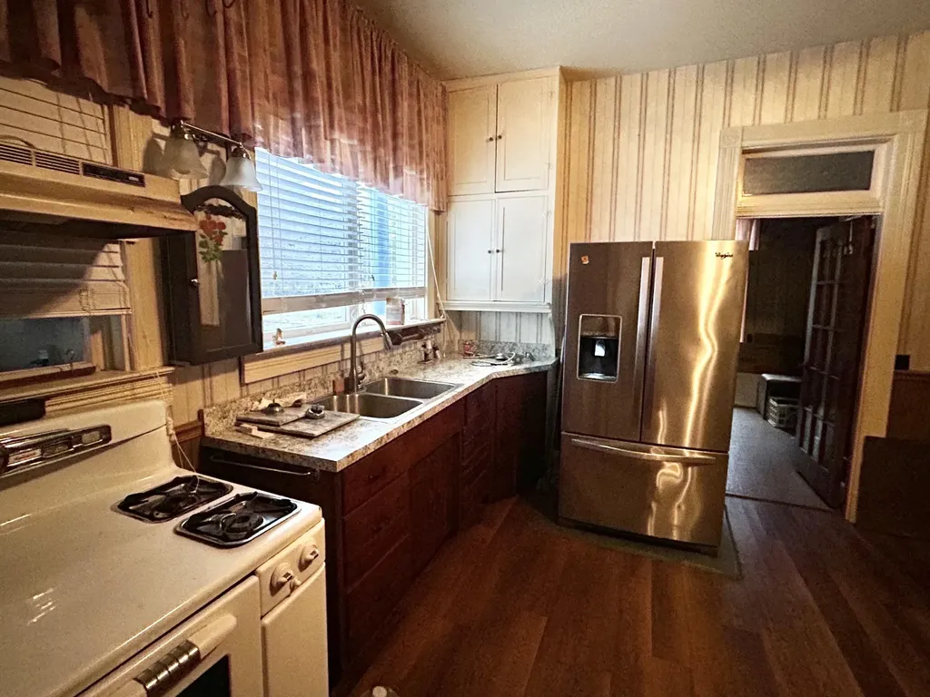418 Front Street Vanceburg KY 41179