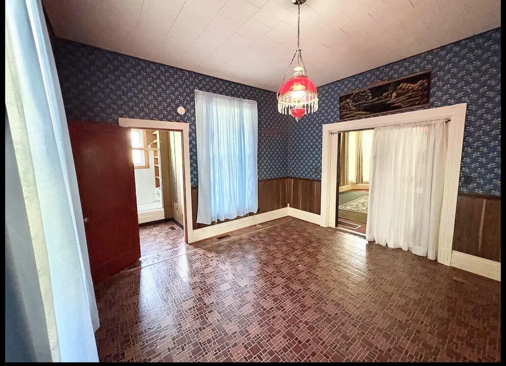 418 Front Street Vanceburg KY 41179