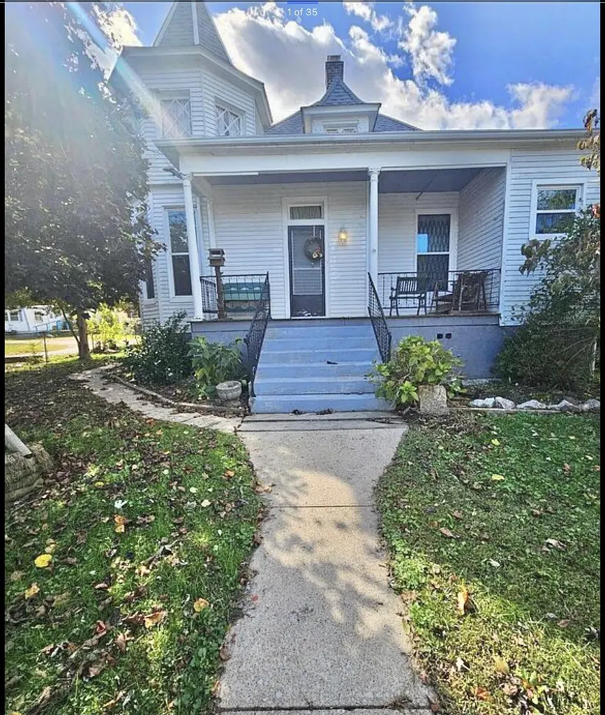 418 Front Street Vanceburg KY 41179