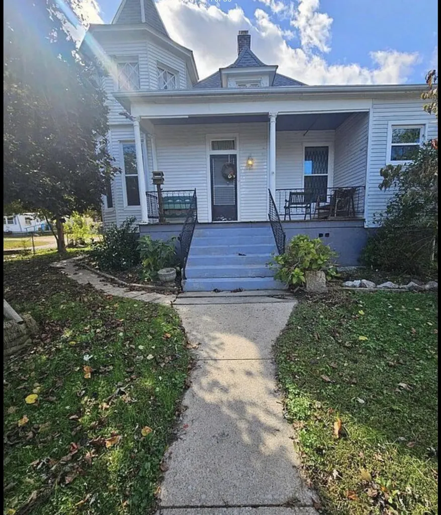 418 Front Street Vanceburg KY 41179