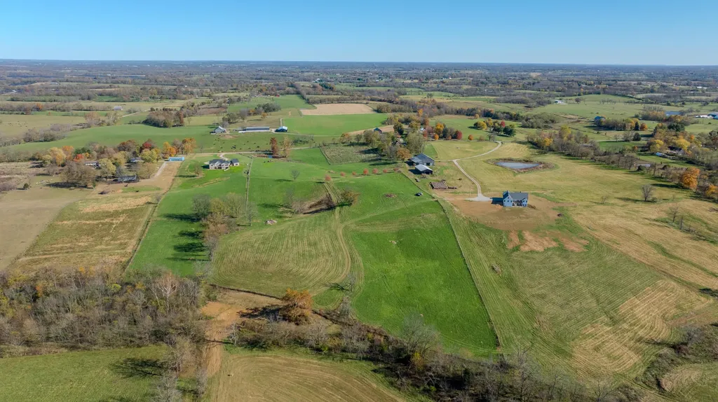1765 B Leesburg Newtown Road Paris KY 40361