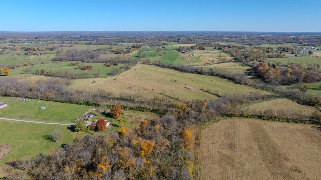 1765 B Leesburg Newtown Road Paris KY 40361