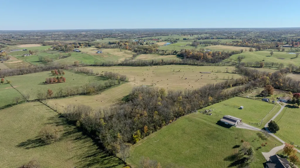 1765 B Leesburg Newtown Road Paris KY 40361