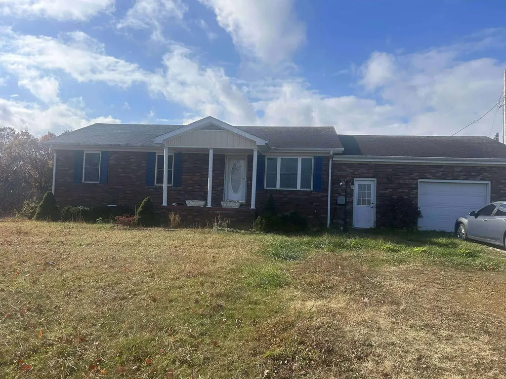 1325 Weaver Ridge Road Morehead KY 40351