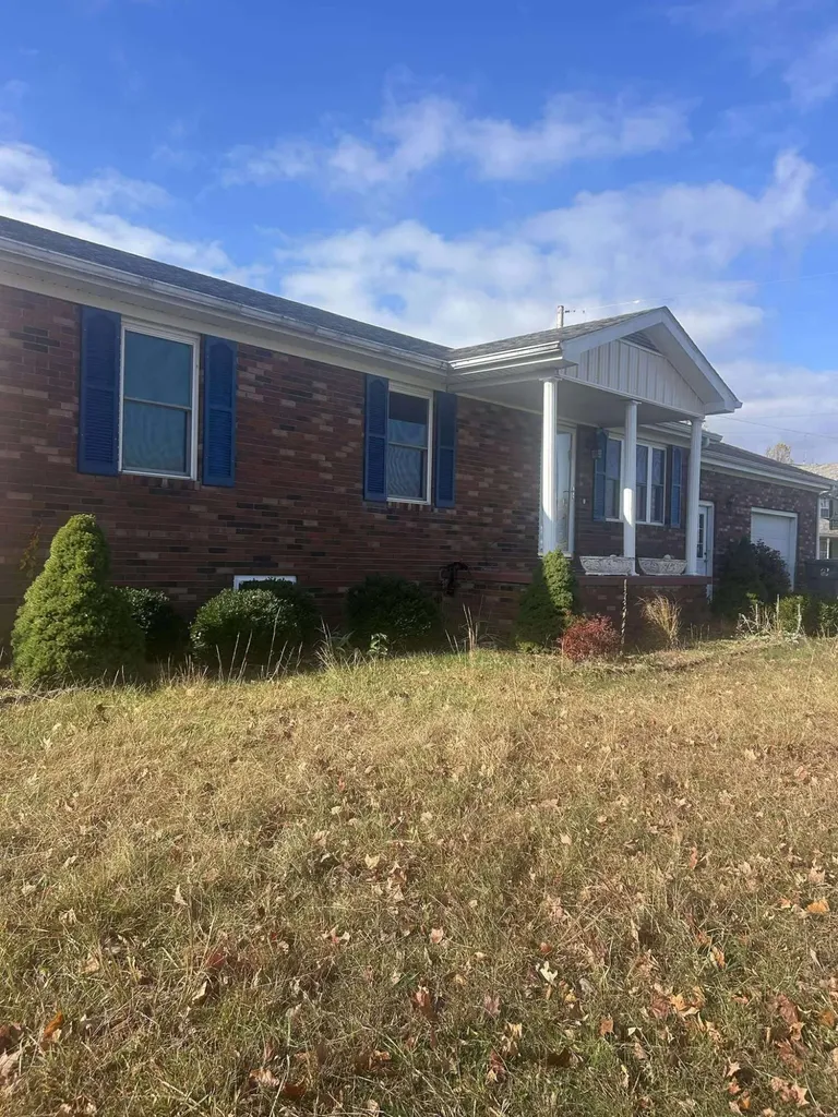 1325 Weaver Ridge Road Morehead KY 40351
