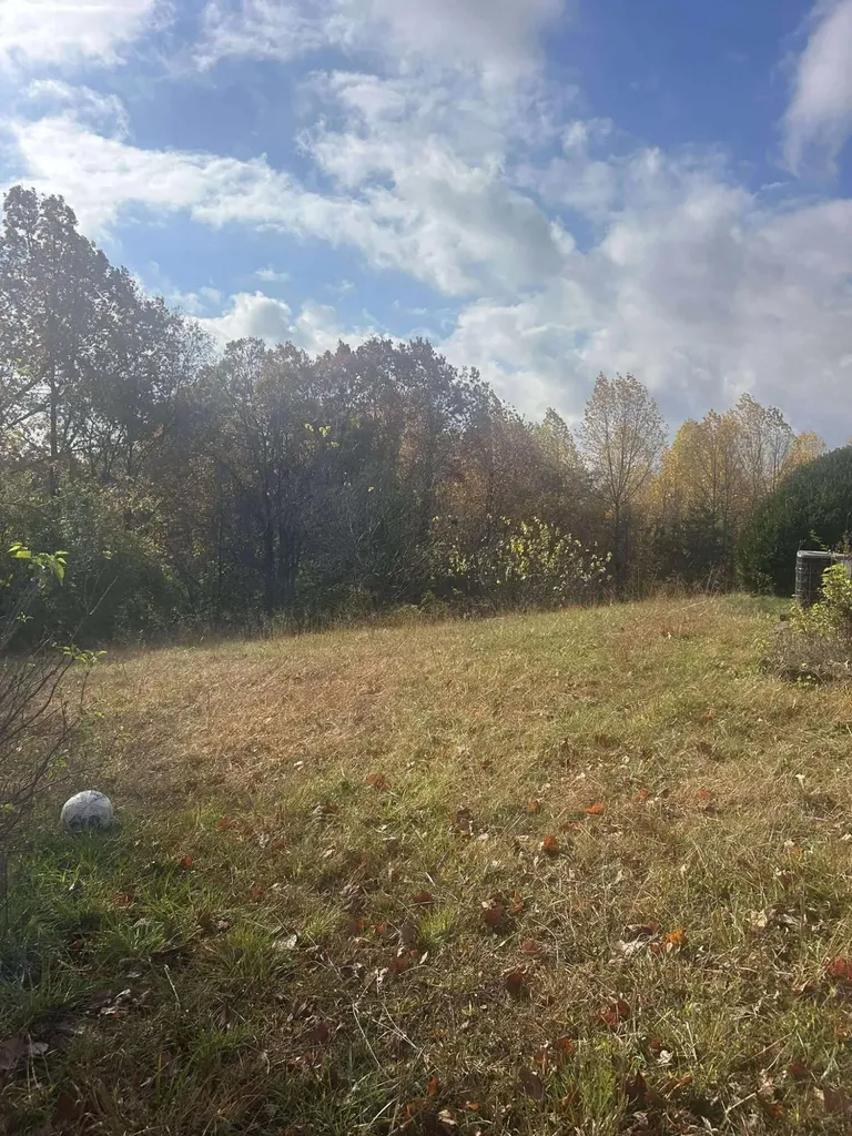 1325 Weaver Ridge Road Morehead KY 40351